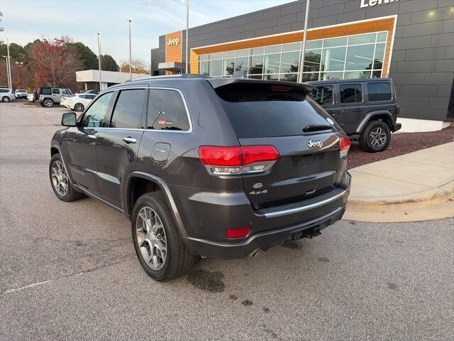 2020 Jeep Grand Cherokee Overland photo 3