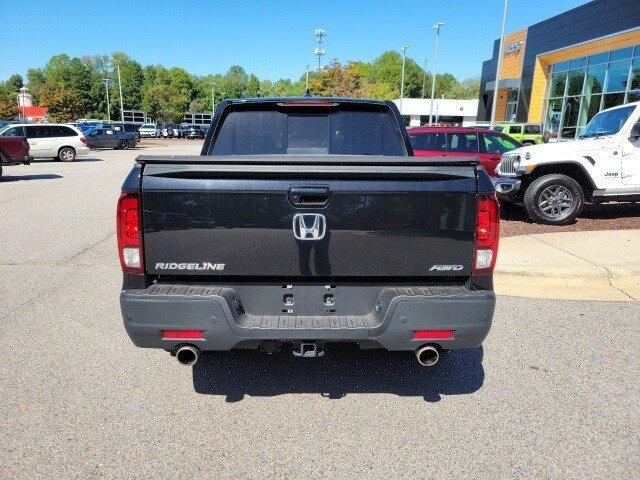 2022 Honda Ridgeline Black Edition photo 4
