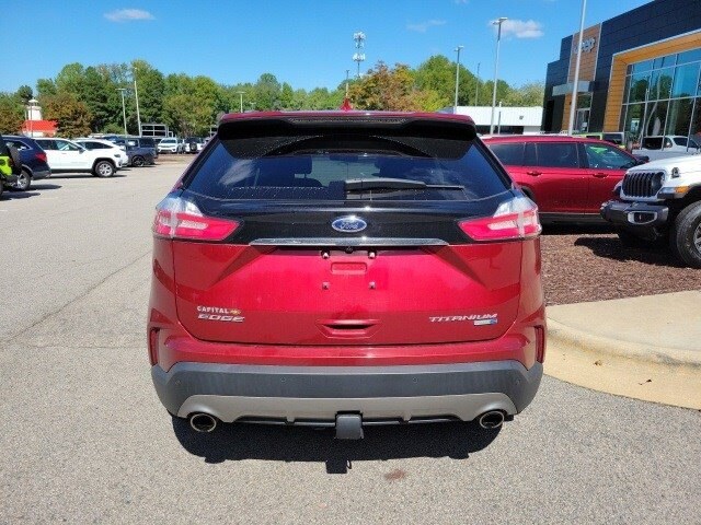 2019 Ford Edge Titanium photo 4