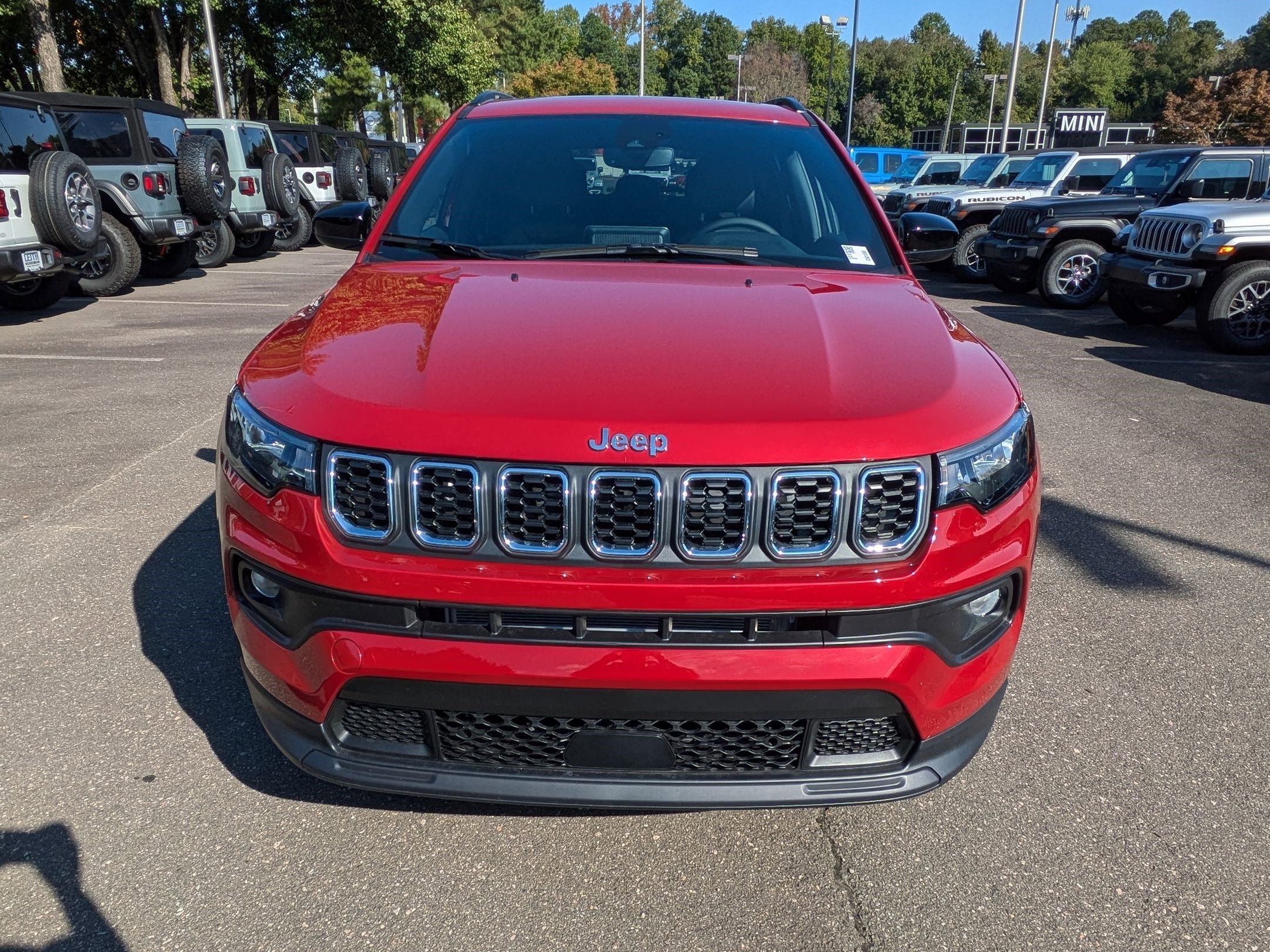 2025 Jeep Compass Latitude photo 2