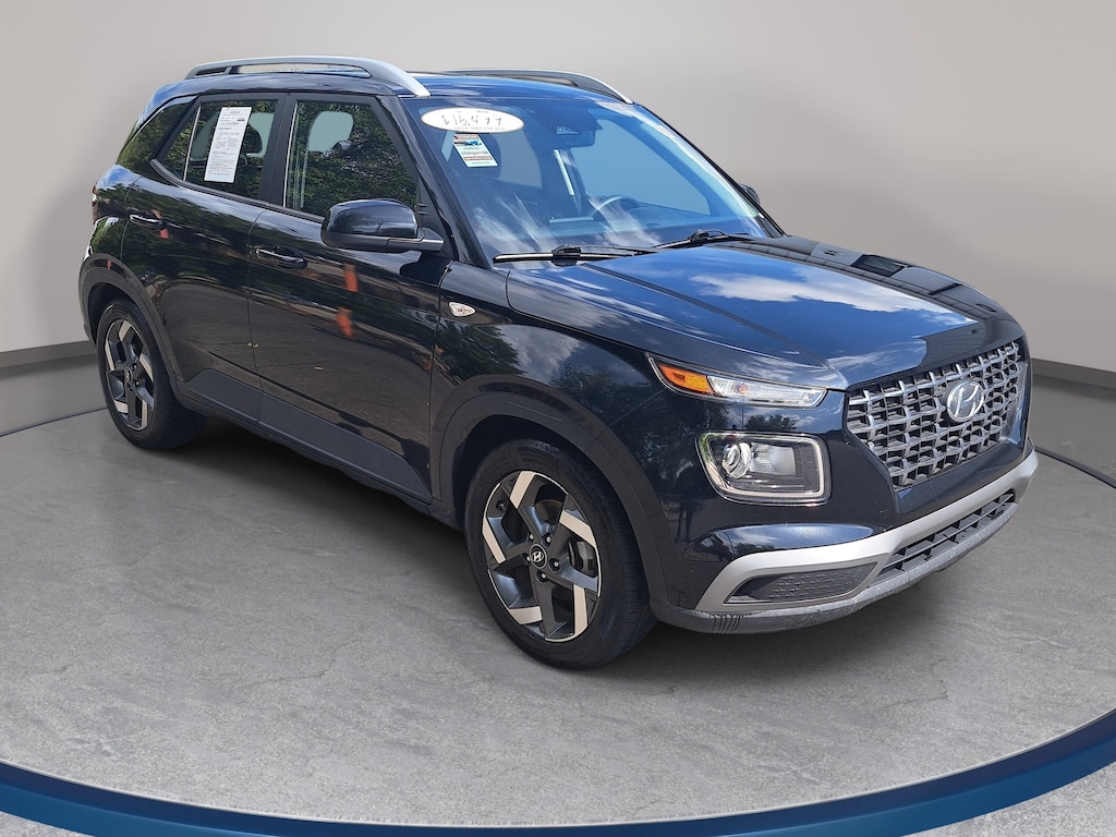 Used 2023 Hyundai Venue SEL SEL IVT