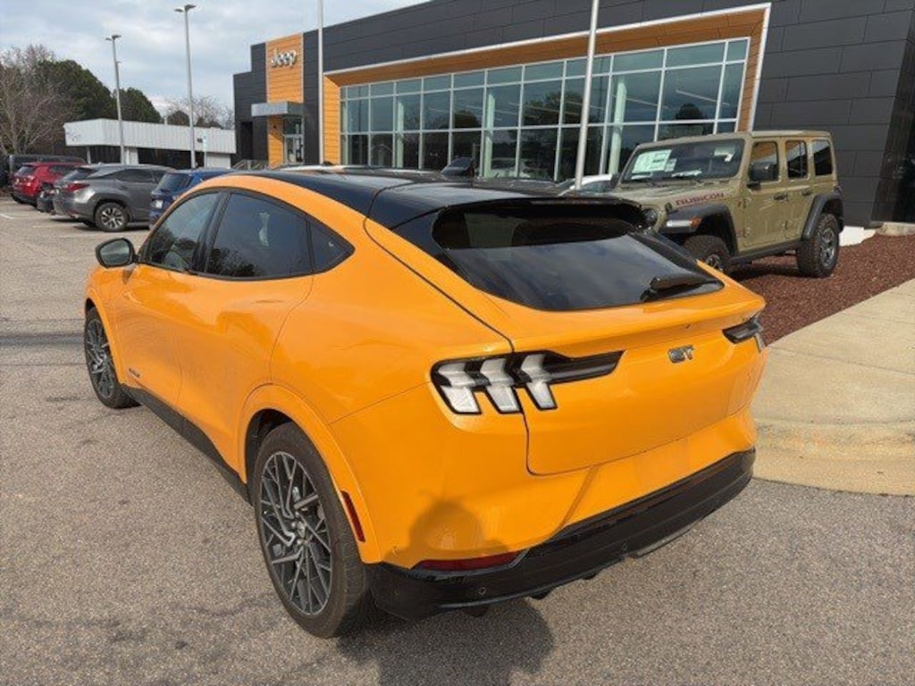 Used 2022 Ford Mustang Mach-E GT GT AWD