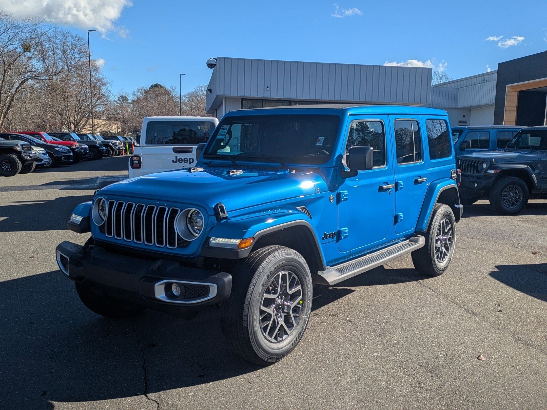 2026 Jeep Wrangler 4-Door Sahara's photo