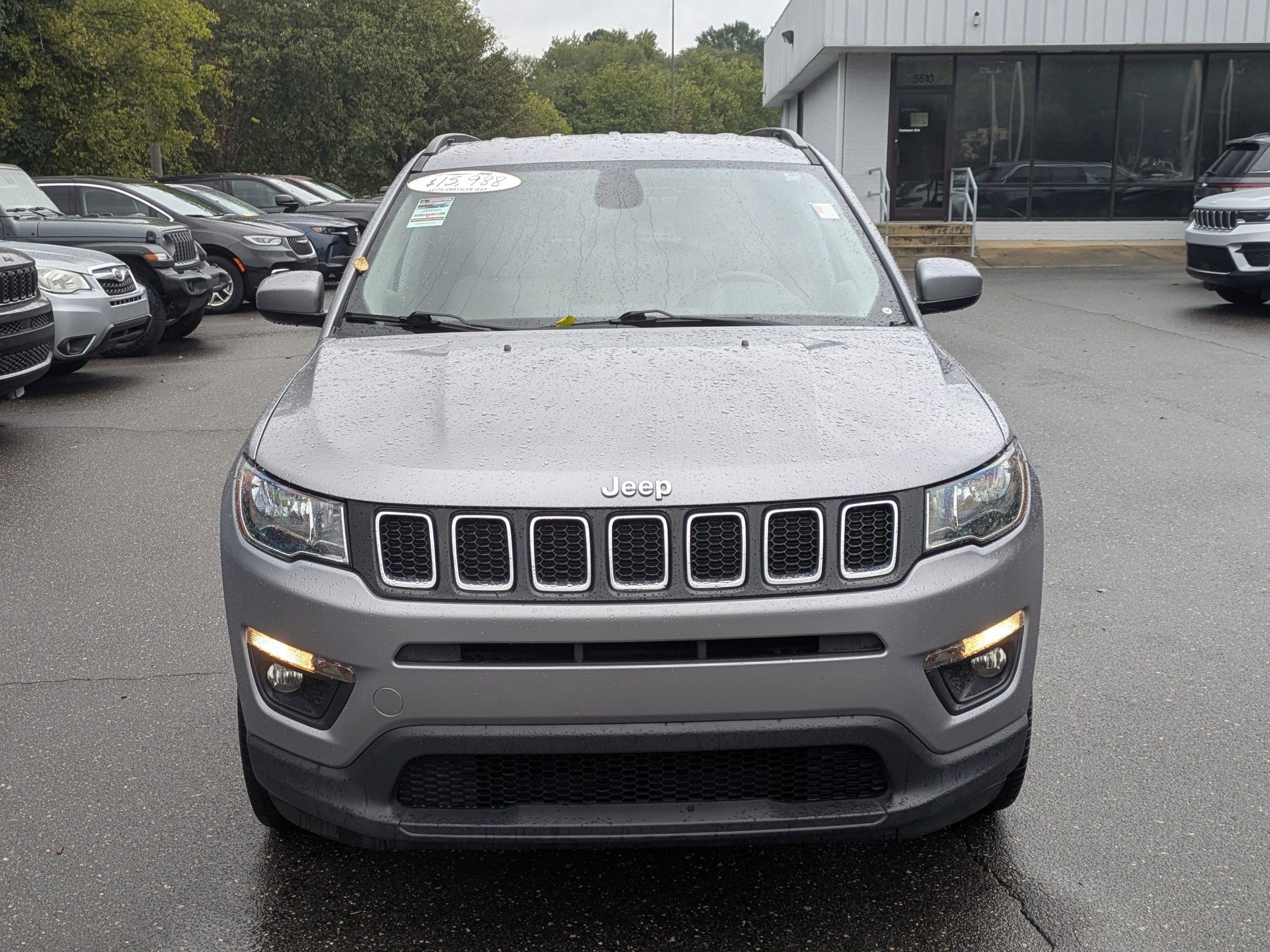 2018 Jeep Compass Latitude photo 2