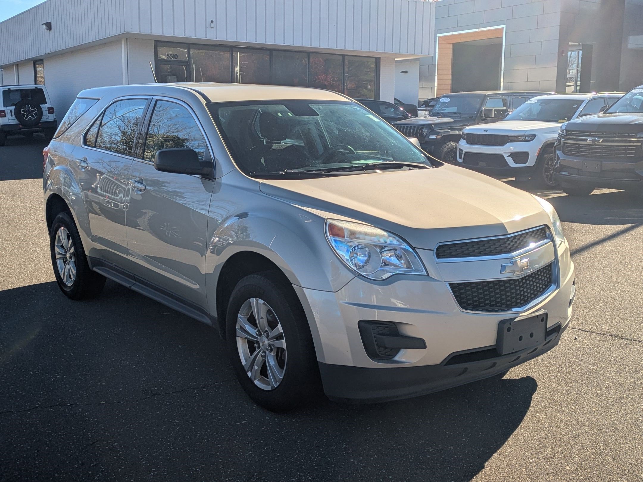 2014 Chevrolet Equinox LS photo 2