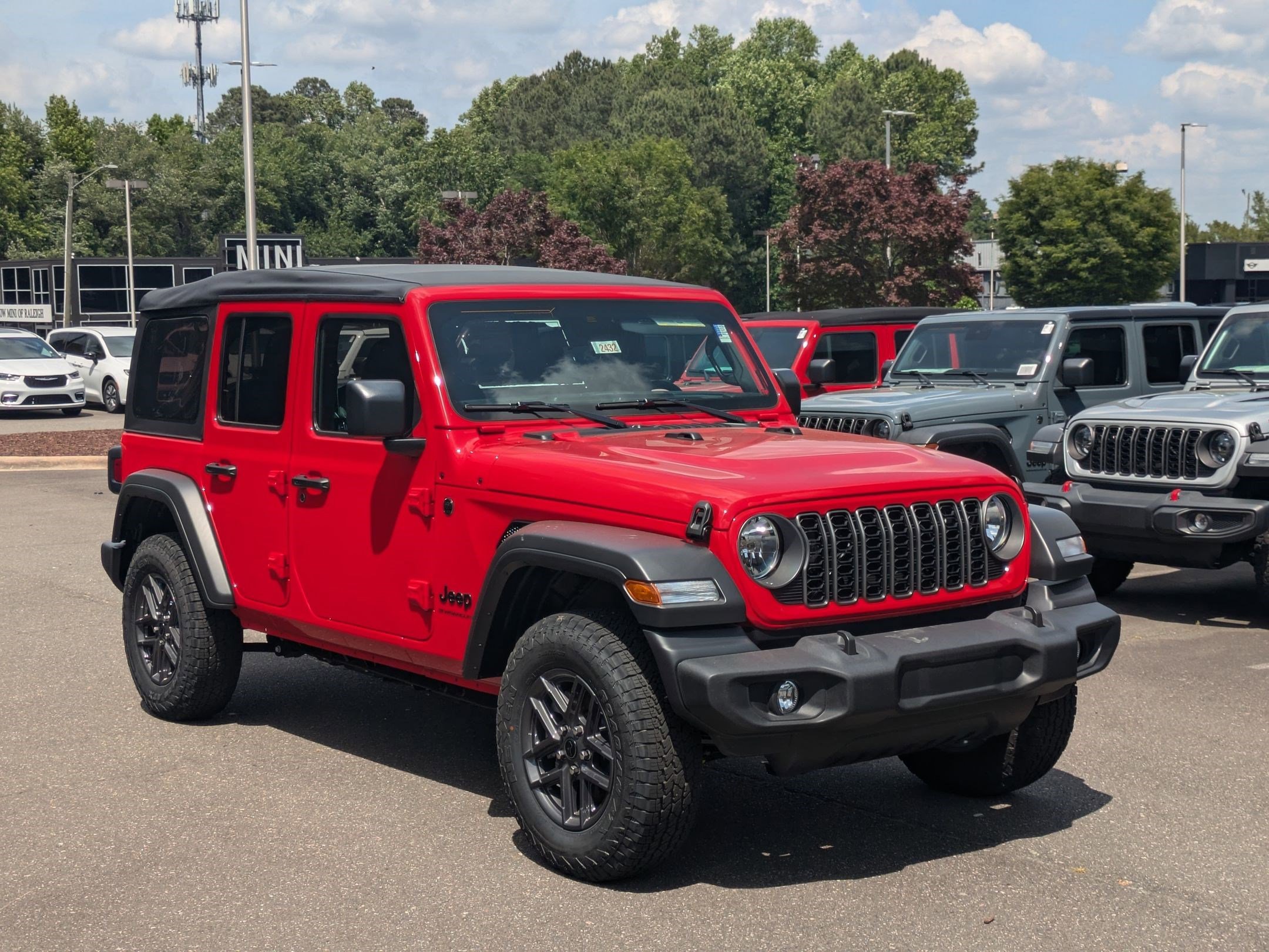 2025 Jeep Wrangler Sport S photo 3