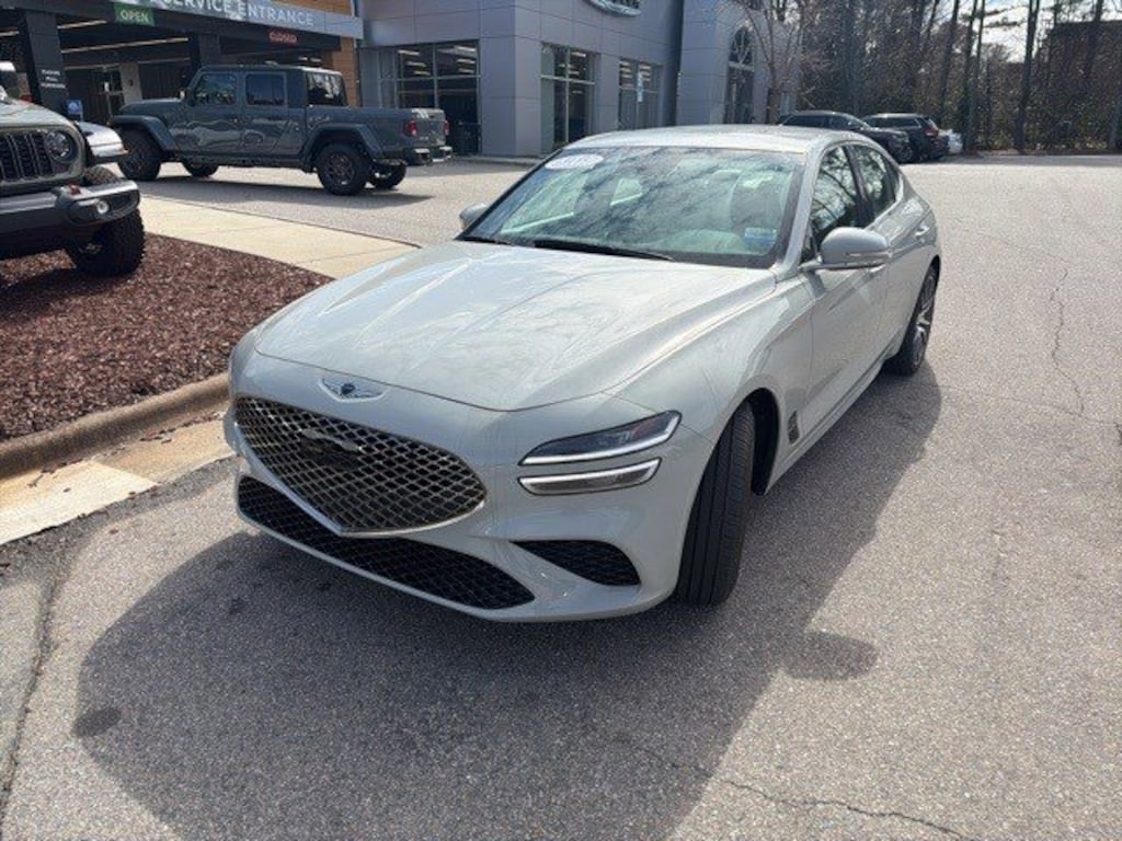 Used 2025 Genesis G70 2.5T 2.5T RWD