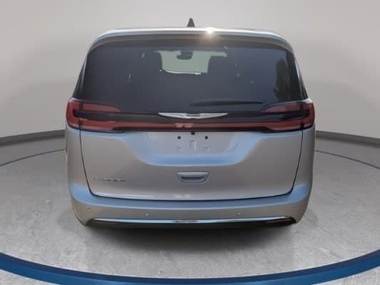 2026 Chrysler Pacifica Select - Photo 6