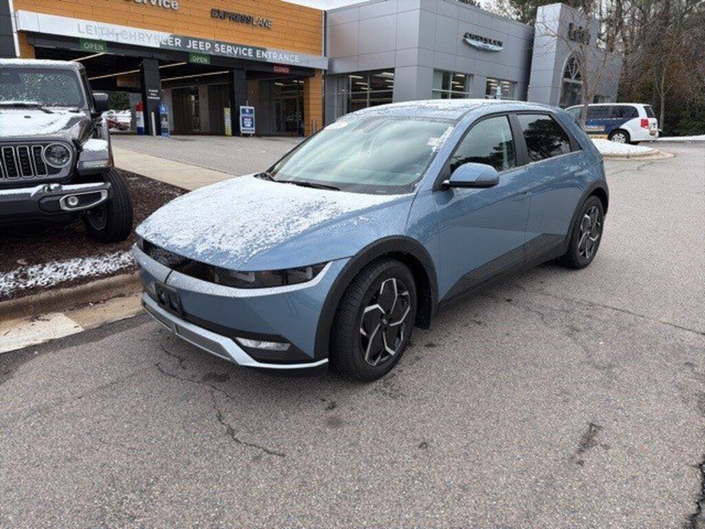 Used 2023 Hyundai IONIQ 5 SE SE RWD