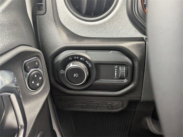 2025 Jeep Wrangler 4-Door Sport S - Photo 13