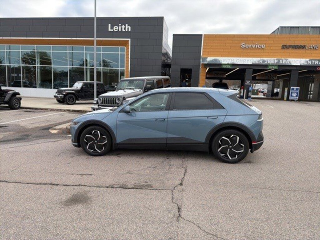 Used 2023 Hyundai IONIQ 5 SE SE RWD