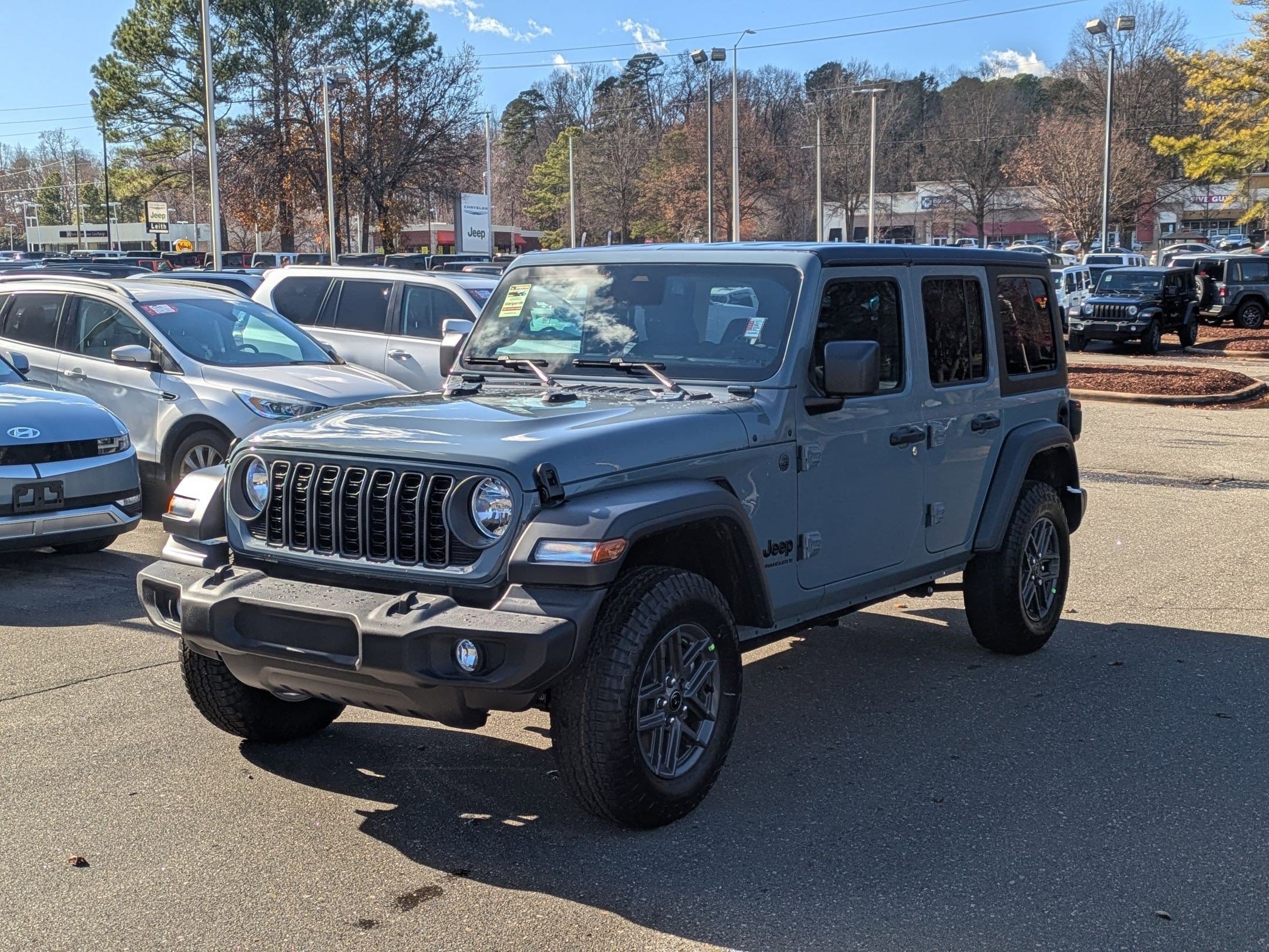 2026 Jeep Wrangler 4-Door Sport S's photo