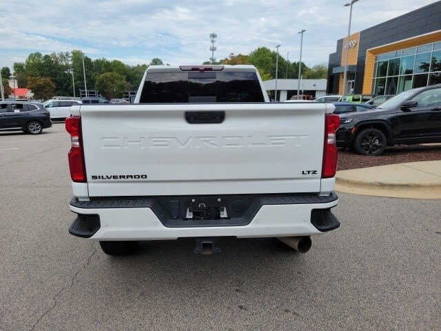 2022 Chevrolet Silverado 2500HD LTZ photo 4