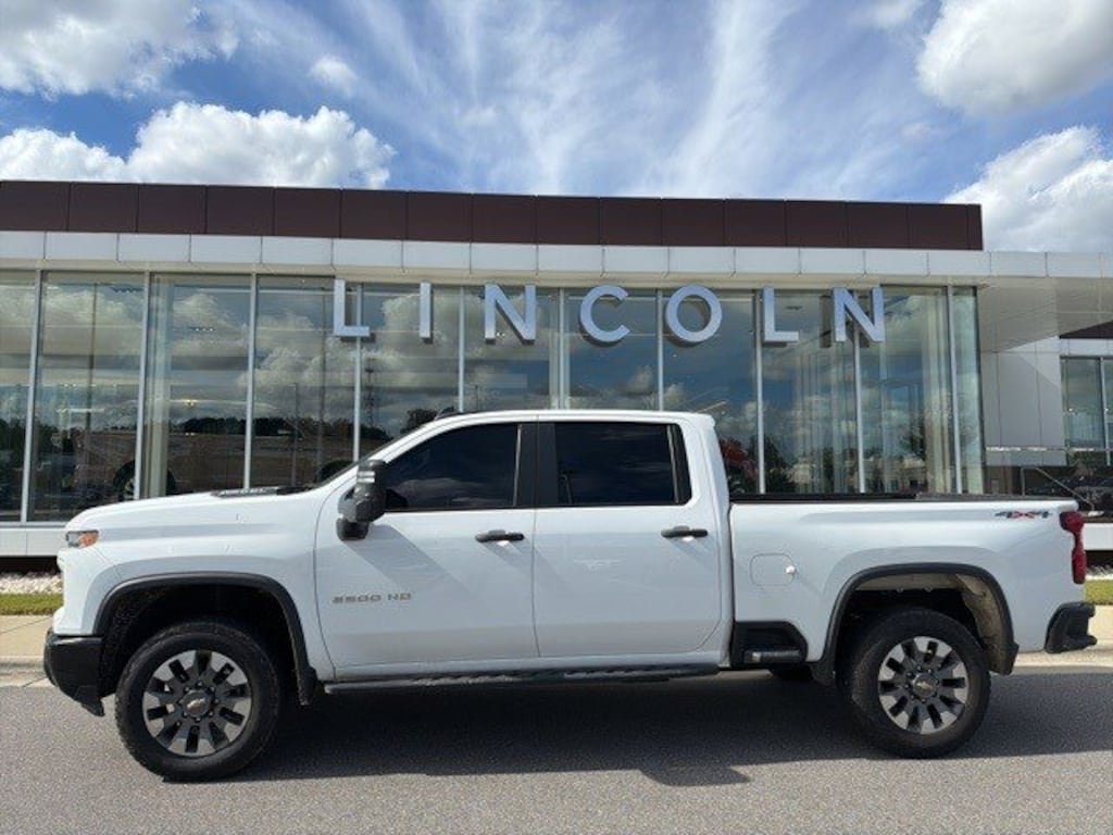 Used 2024 Chevrolet Silverado 2500HD Custom 4WD Crew Cab 159 Custom