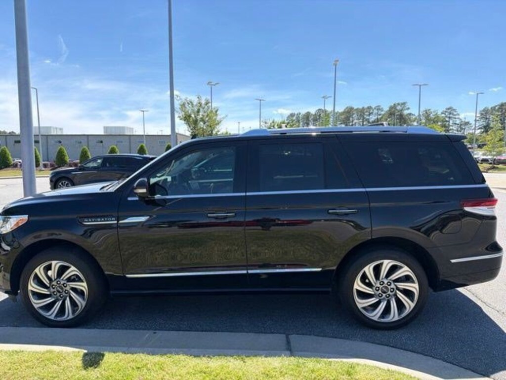 Certified 2023 Lincoln Navigator Reserve Reserve 4x4