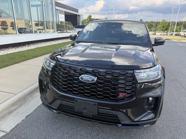 Used 2025 Ford Explorer ST with VIN 1FMWK8GC3SGA60850 for sale in Raleigh, NC