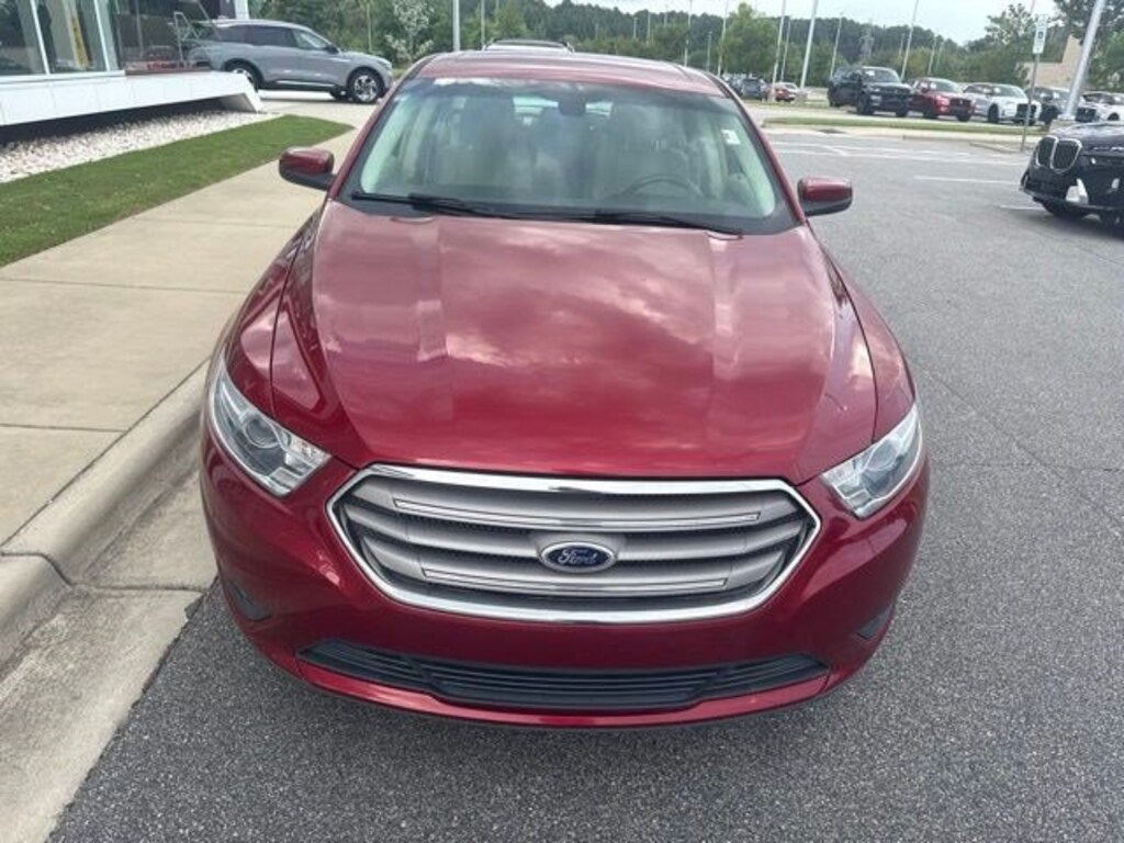 Used 2013 Ford Taurus SEL Sedan