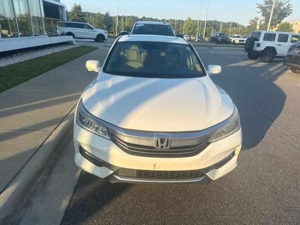 Used 2017 Honda Accord Sedan Touring Touring Auto