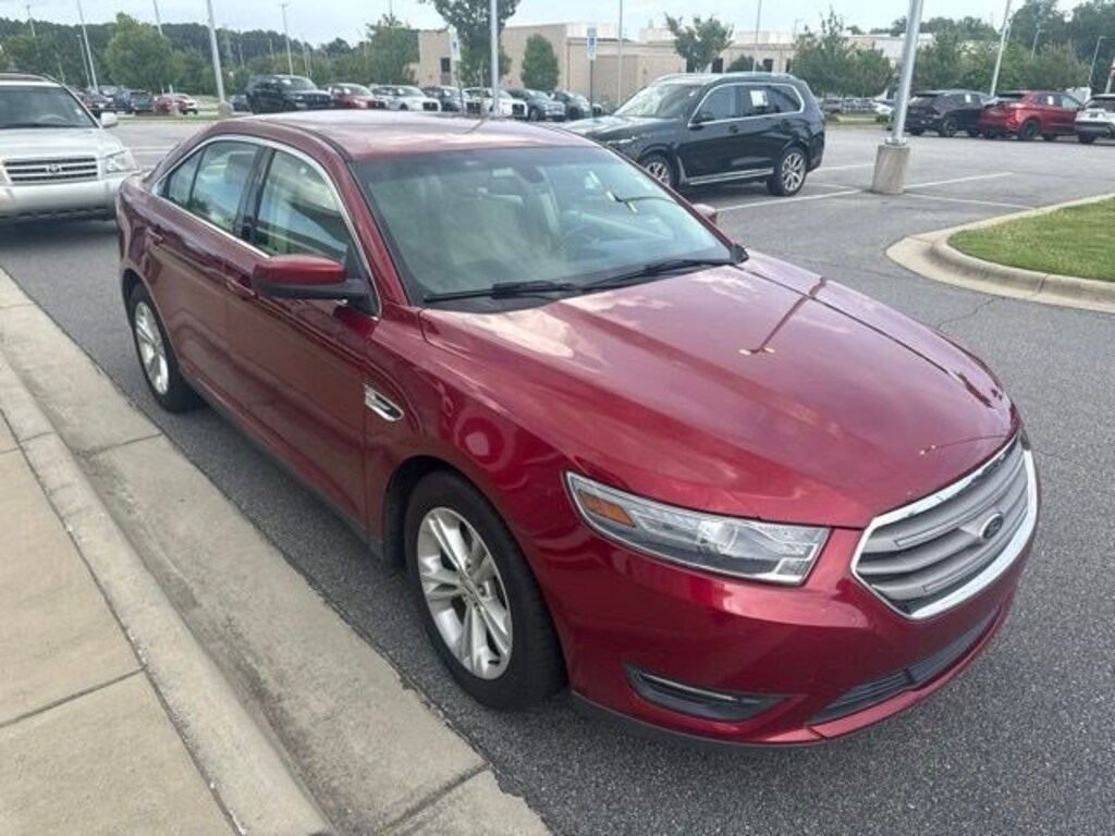 Used 2013 Ford Taurus SEL Sedan