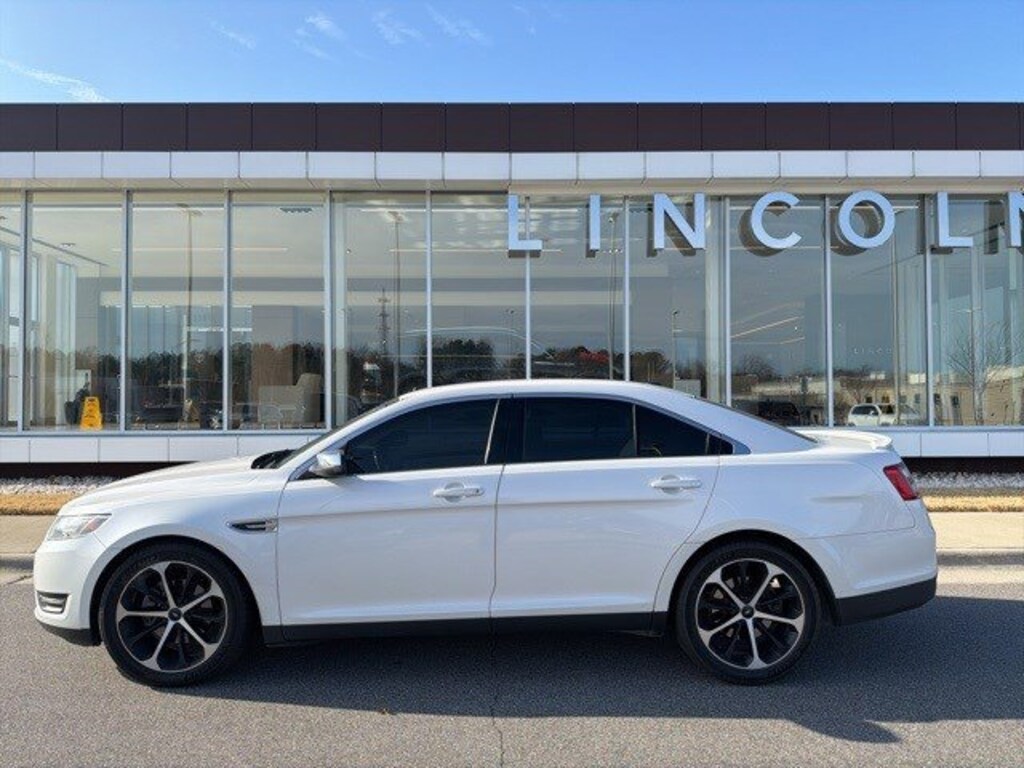 Used 2015 Ford Taurus Limited Sedan