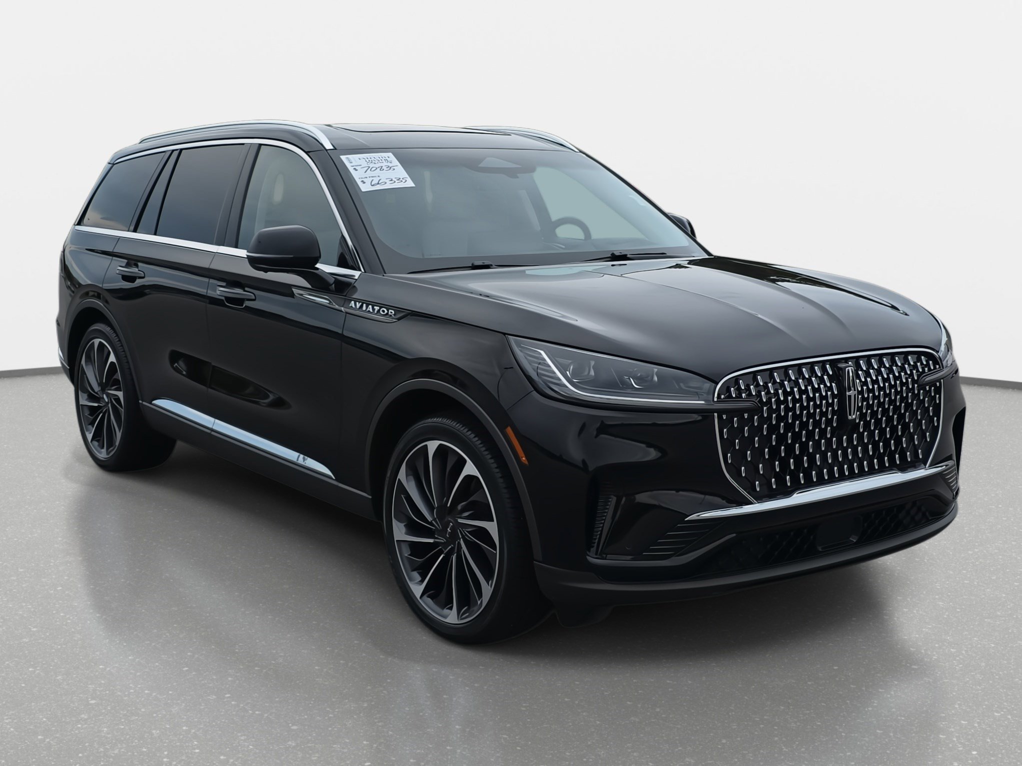 2025 Lincoln Aviator Reserve photo 3