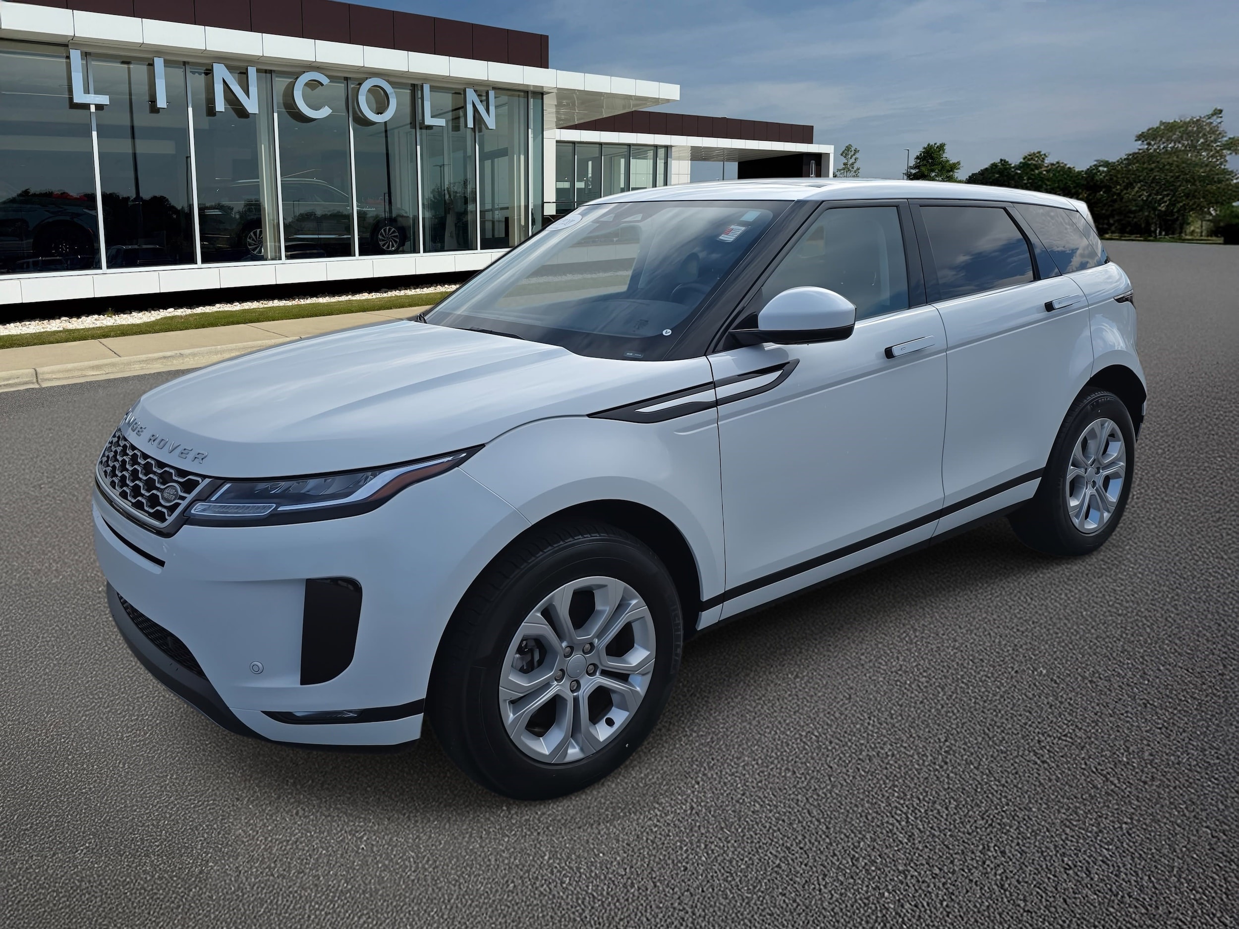 2023 Land Rover Range Rover Evoque S's photo
