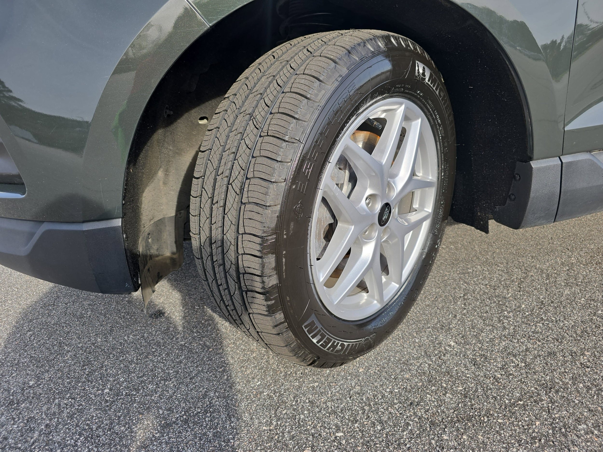 2023 Ford Edge SE - Photo 32