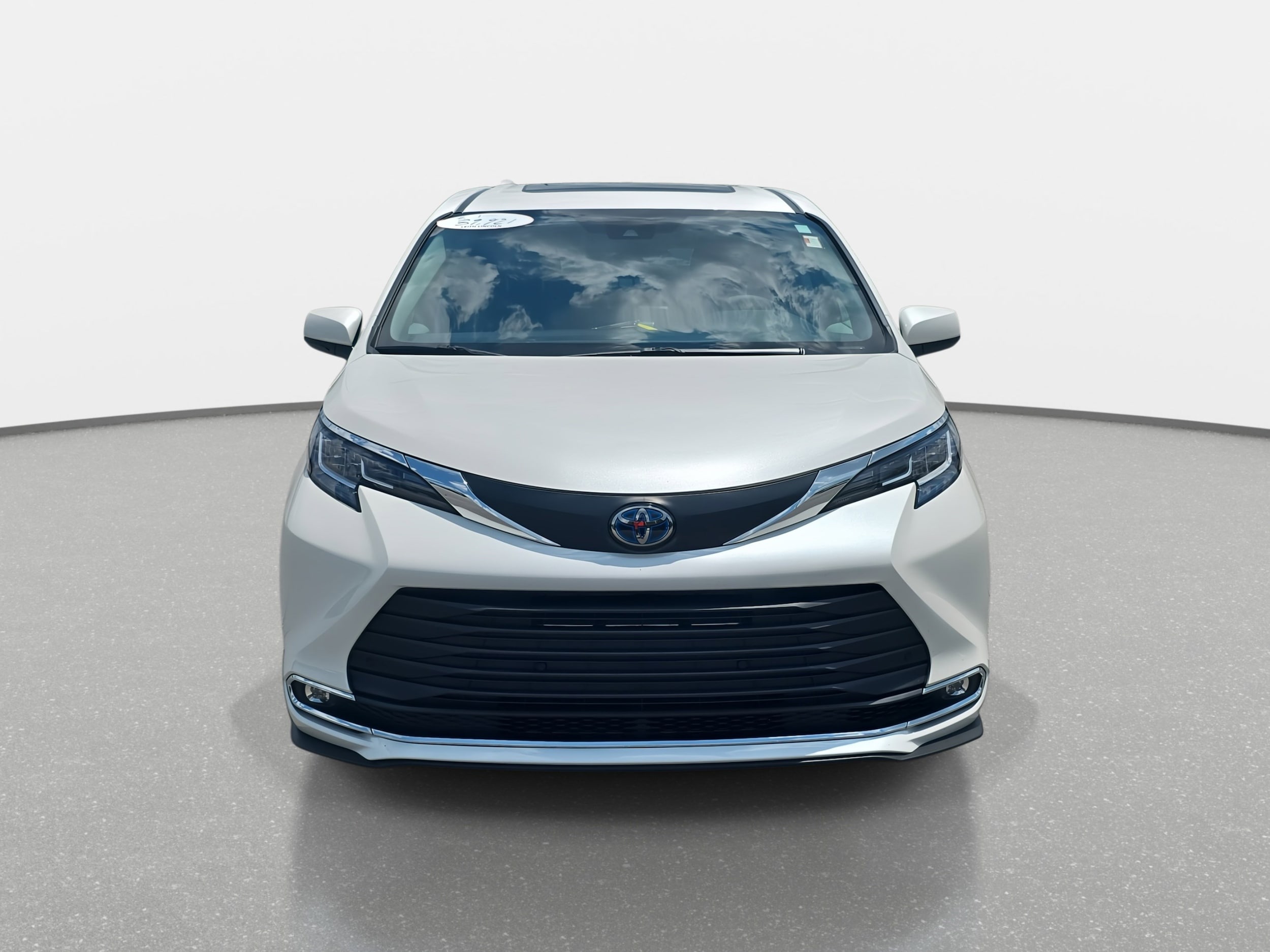 Used 2021 Toyota Sienna XLE with VIN 5TDYRKEC3MS061840 for sale in Raleigh, NC
