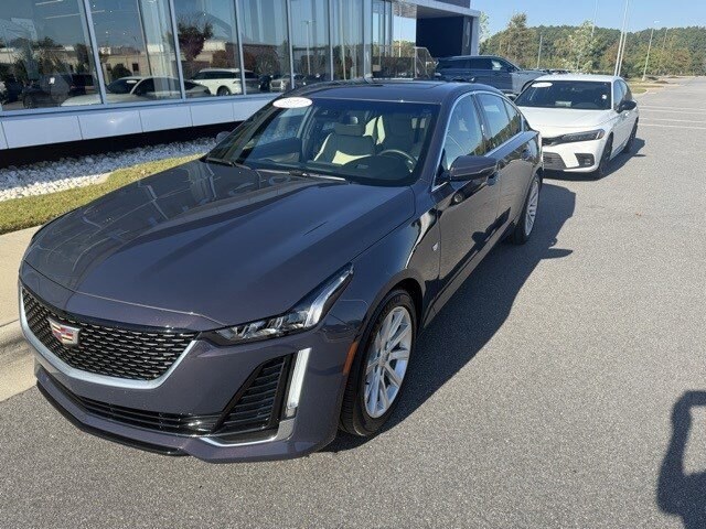 2024 Cadillac CT5 Luxury photo 2