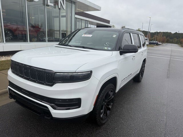 2024 Jeep Grand Wagoneer II Obsidian photo 2