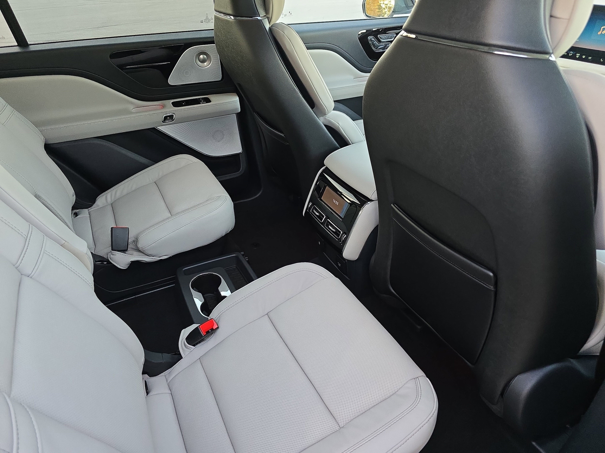 2026 Lincoln Aviator Reserve - Photo 11