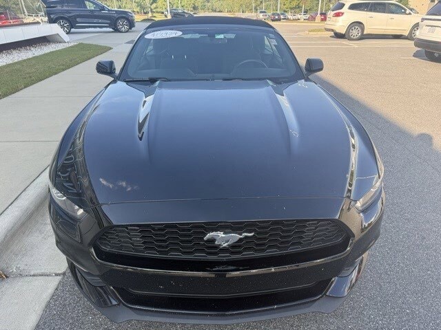 2017 Ford Mustang V6 Convertible photo 3