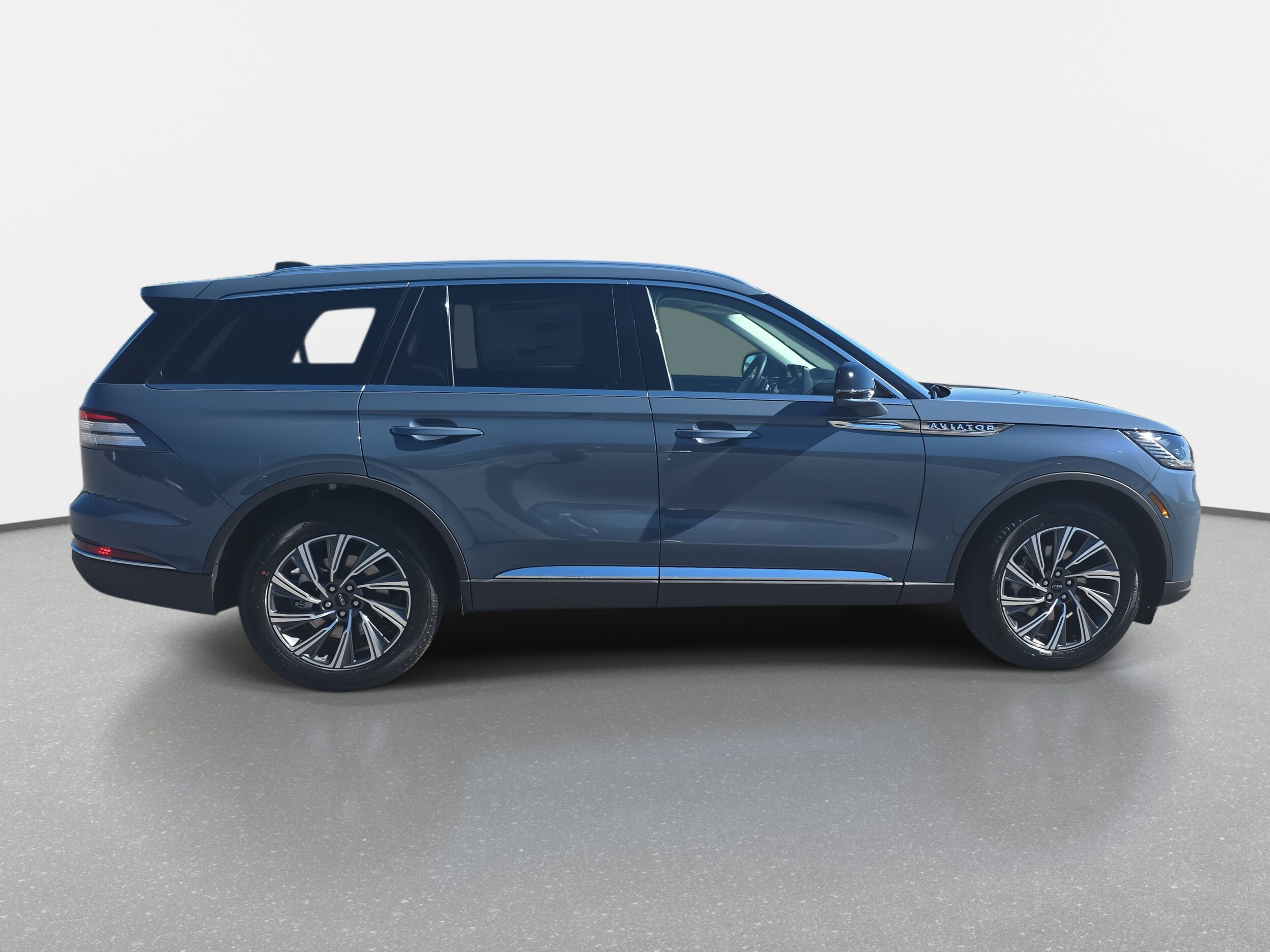 2026 Lincoln Aviator Premiere photo 2