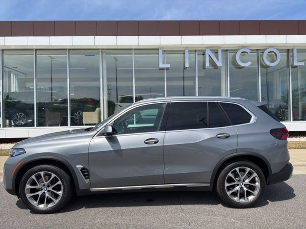 Used 2024 BMW X5 xDrive40i xDrive40i Sports Activity Vehicle