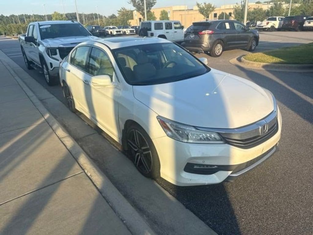 Used 2017 Honda Accord Sedan Touring Touring Auto