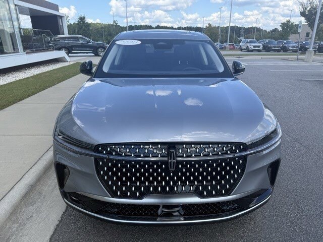 2025 Lincoln Nautilus Premiere photo 2