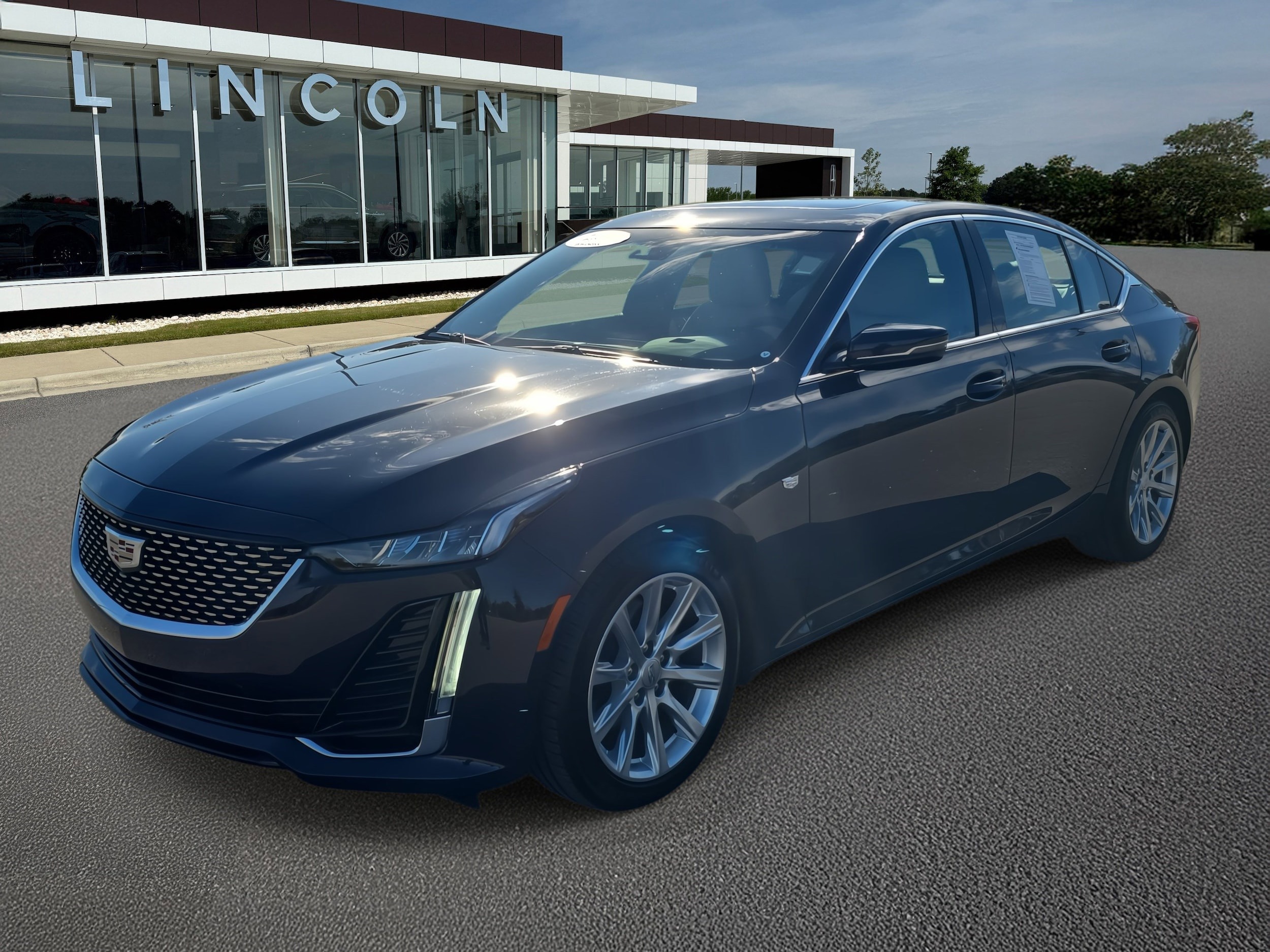 2024 Cadillac CT5 Luxury's photo