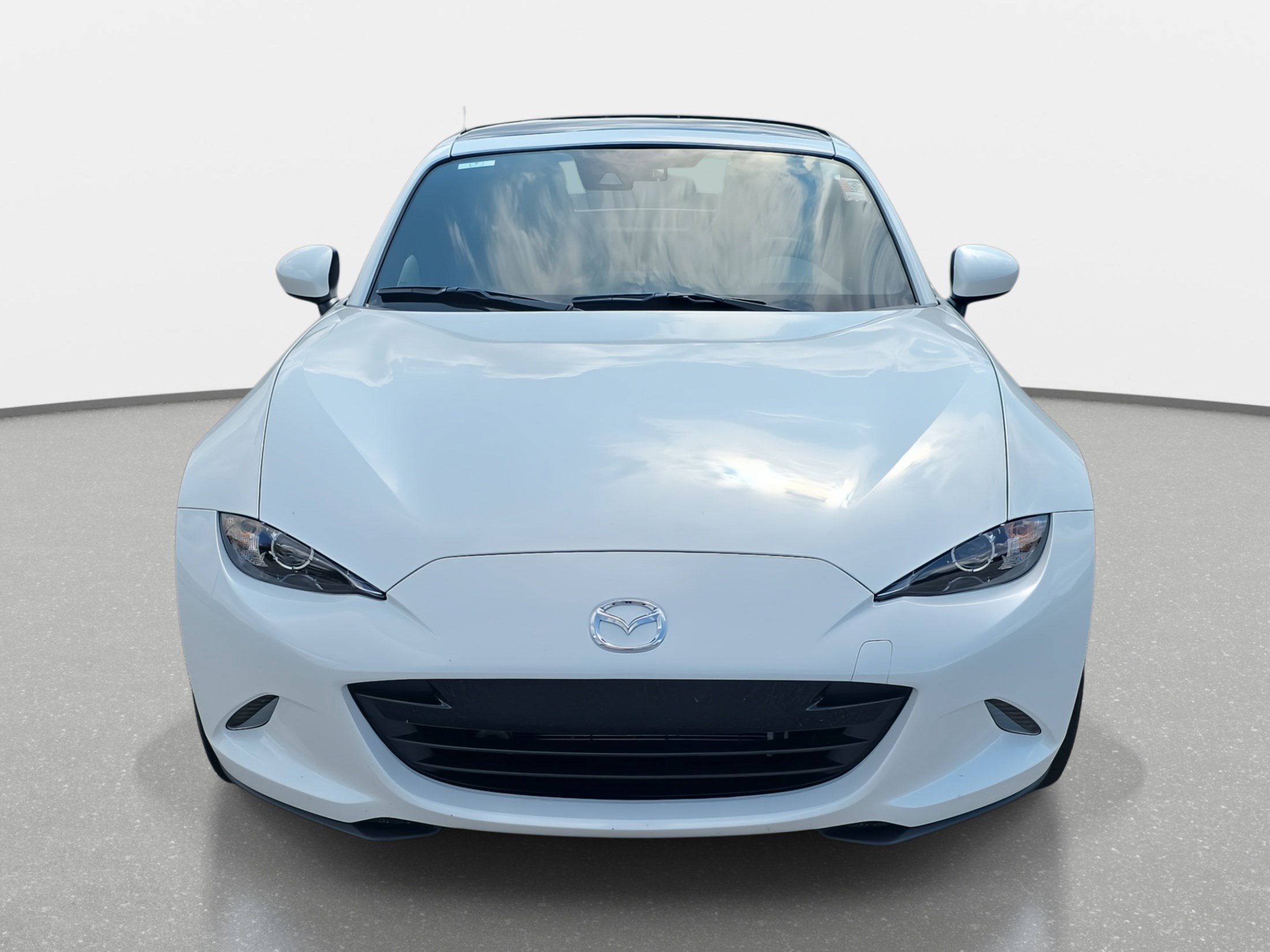 2022 Mazda MX-5 Miata Miata RF Grand Touring photo 2