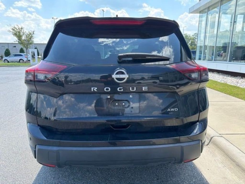 Used 2025 Nissan Rogue S AWD S