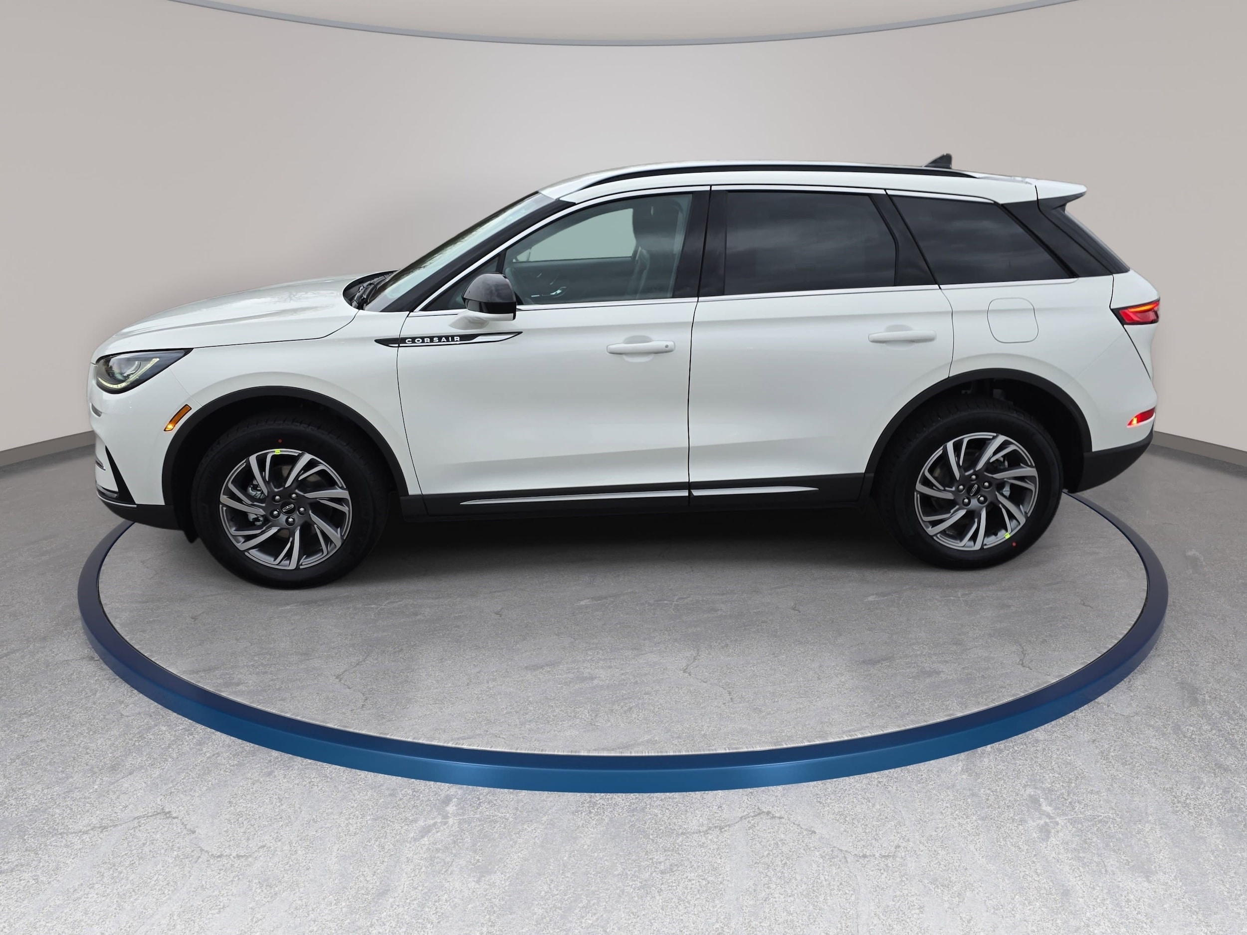 2026 Lincoln Corsair Premiere - Photo 2