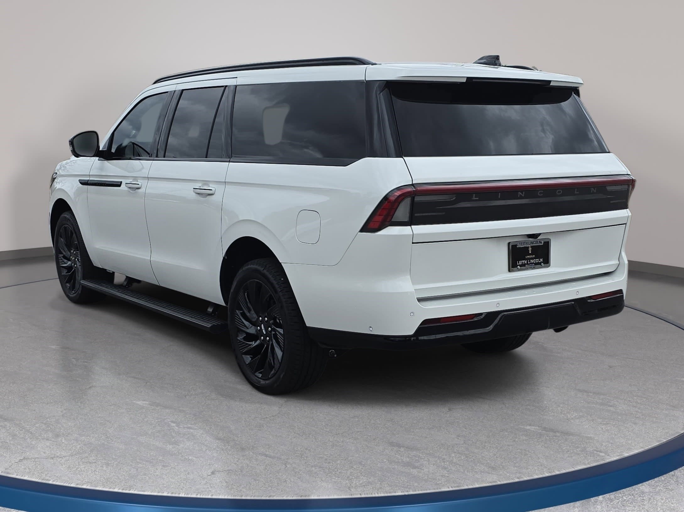 2025 Lincoln Navigator Reserve L - Photo 7