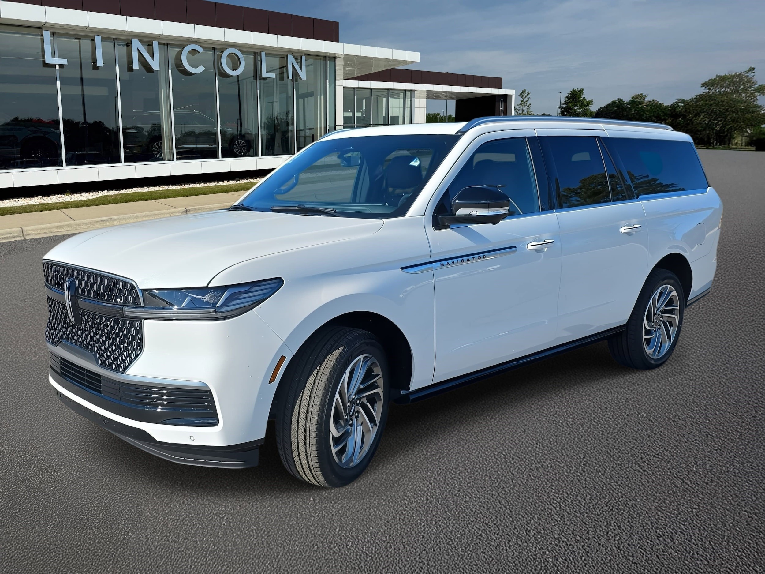 2025 Lincoln Navigator Reserve L's photo