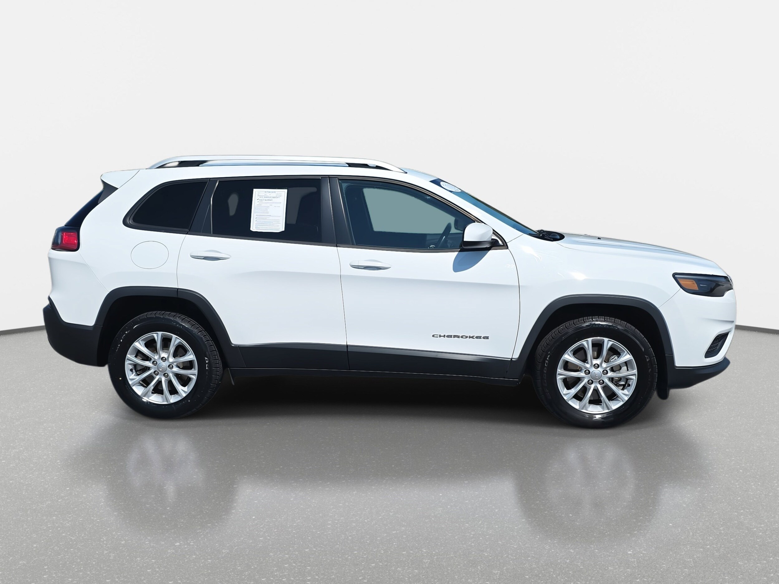 2020 Jeep Cherokee Latitude photo 3