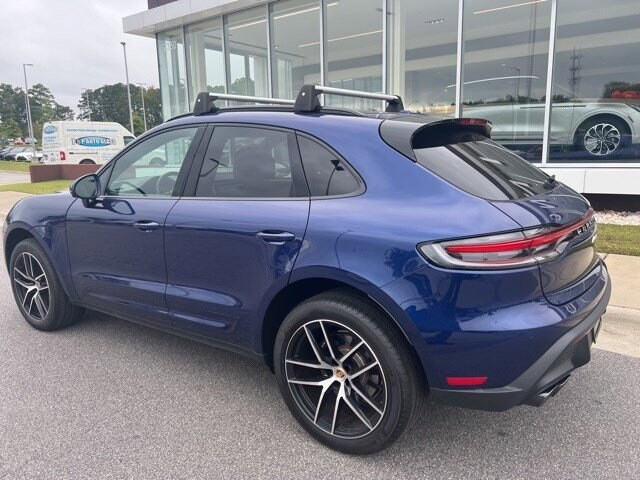 2024 Porsche Macan Base photo 3