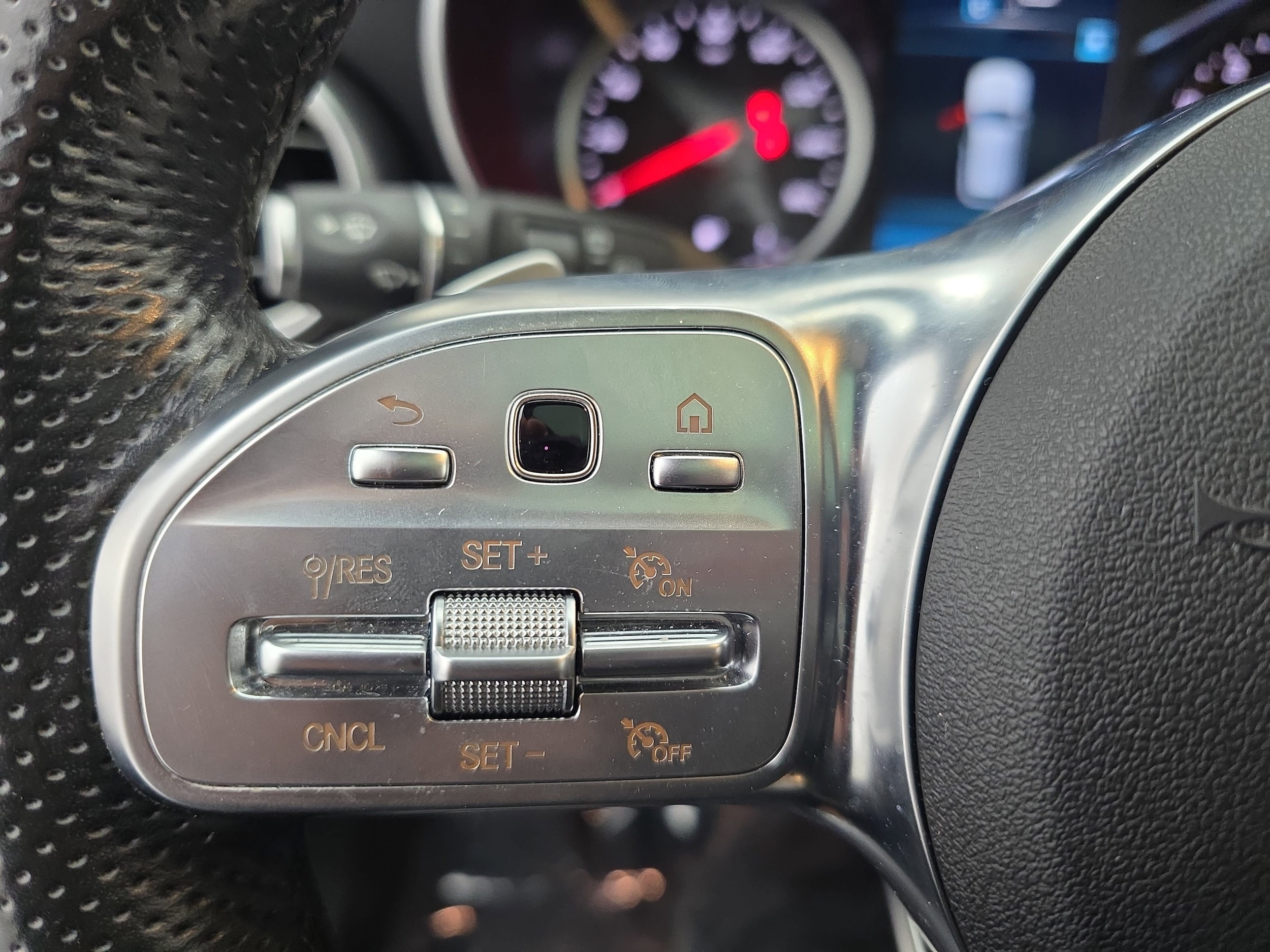 2022 Mercedes-Benz GLC GLC300 - Photo 17