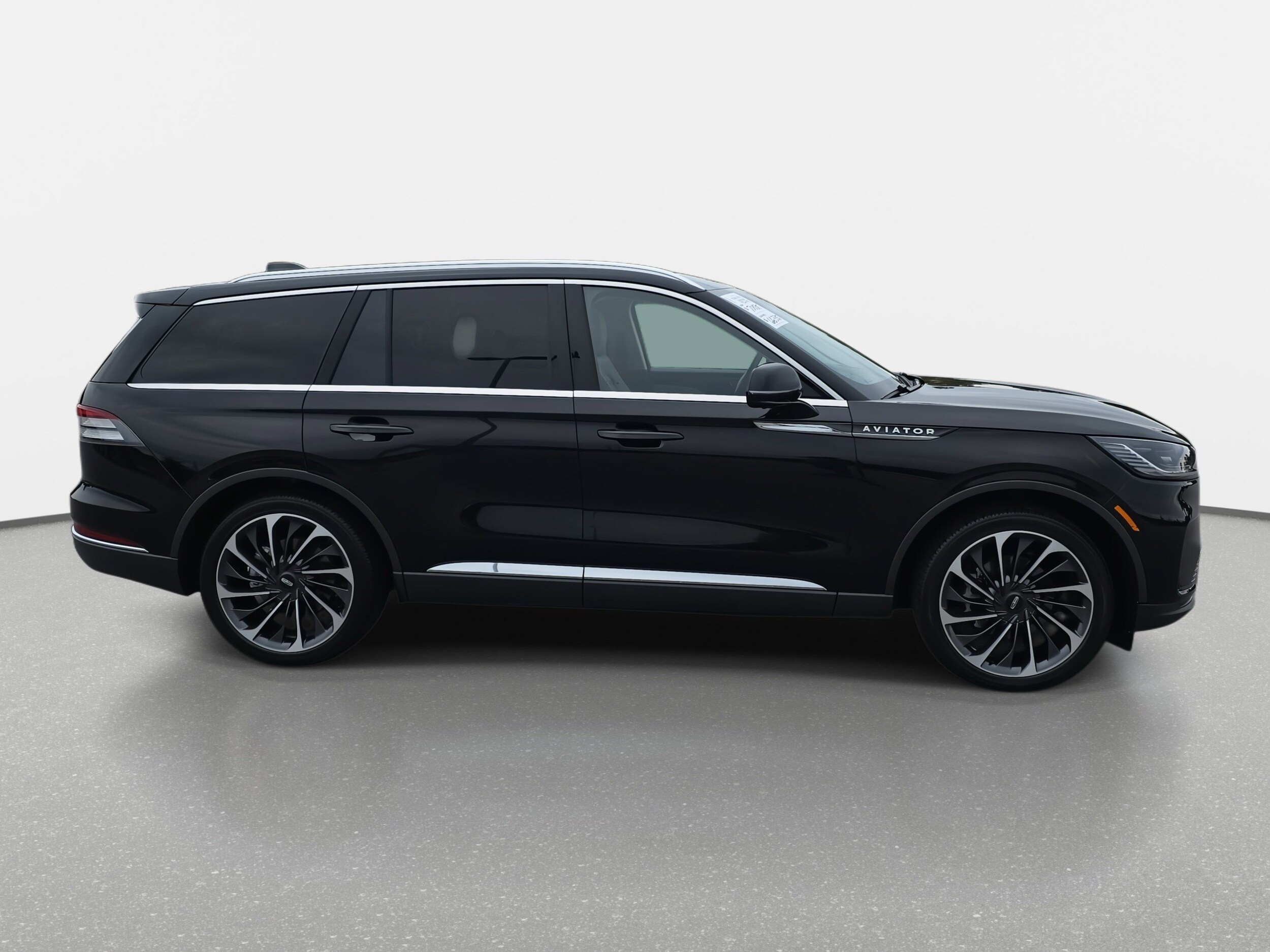 2025 Lincoln Aviator Reserve photo 4
