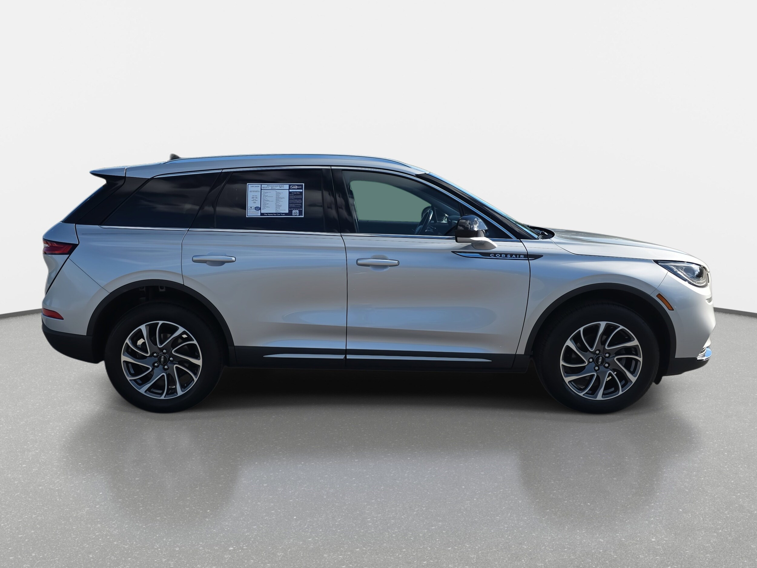 2020 Lincoln Corsair Standard photo 4