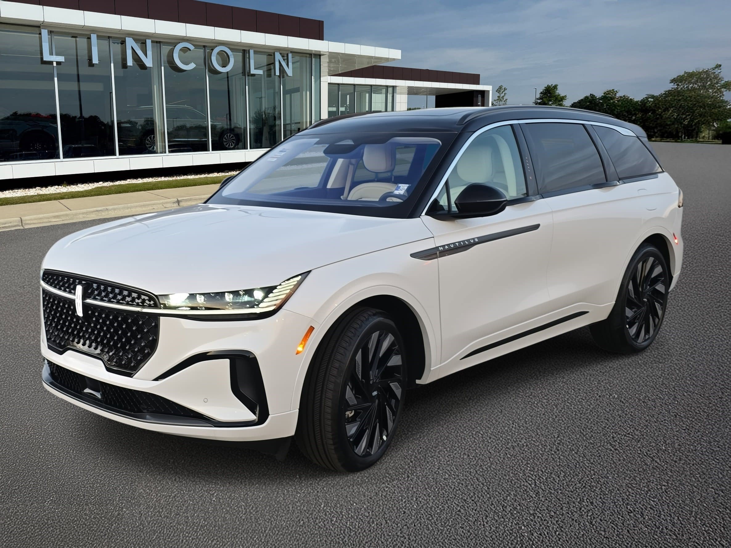 2026 Lincoln Nautilus Black Label's photo