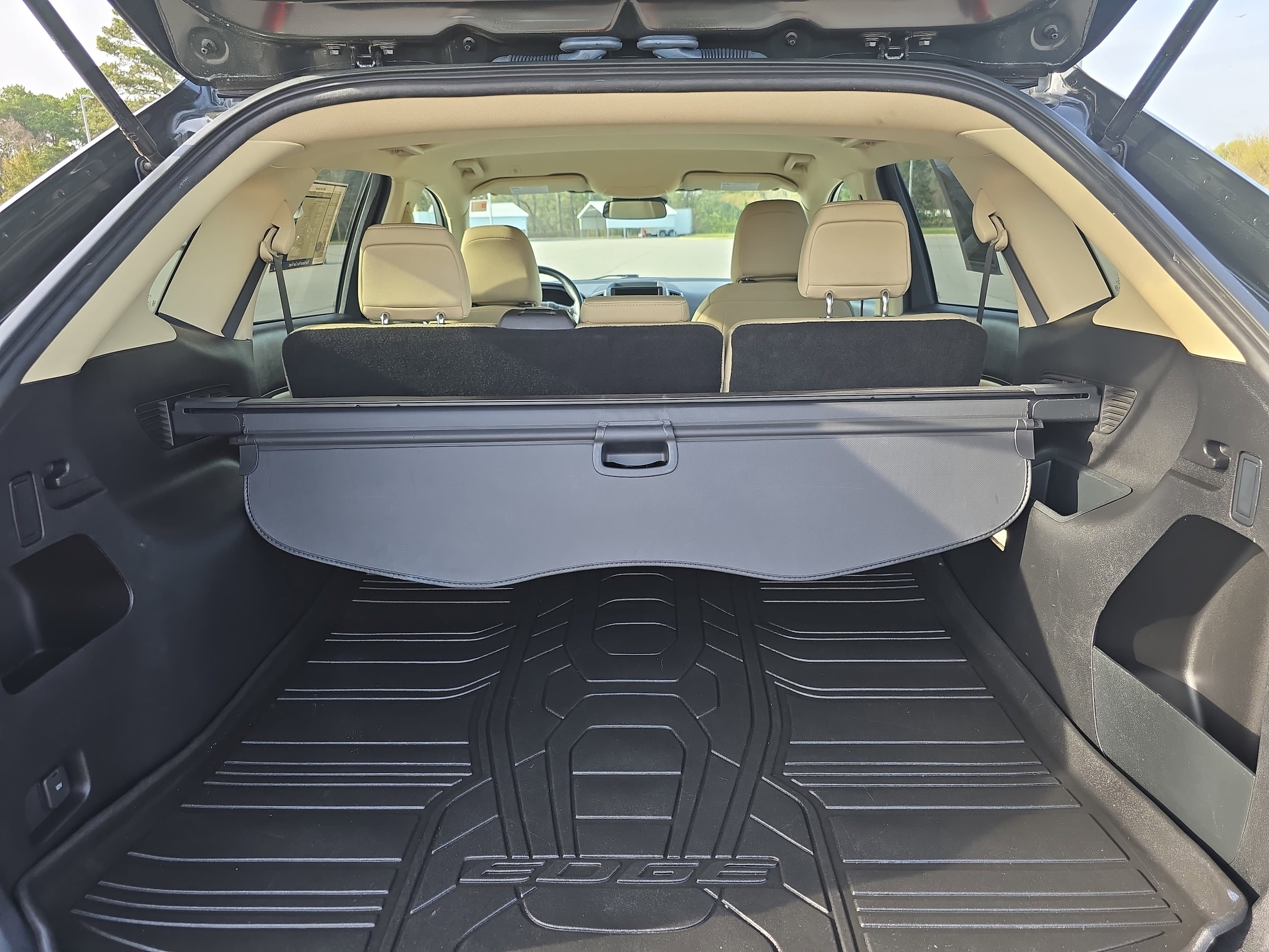 2023 Ford Edge SE - Photo 14