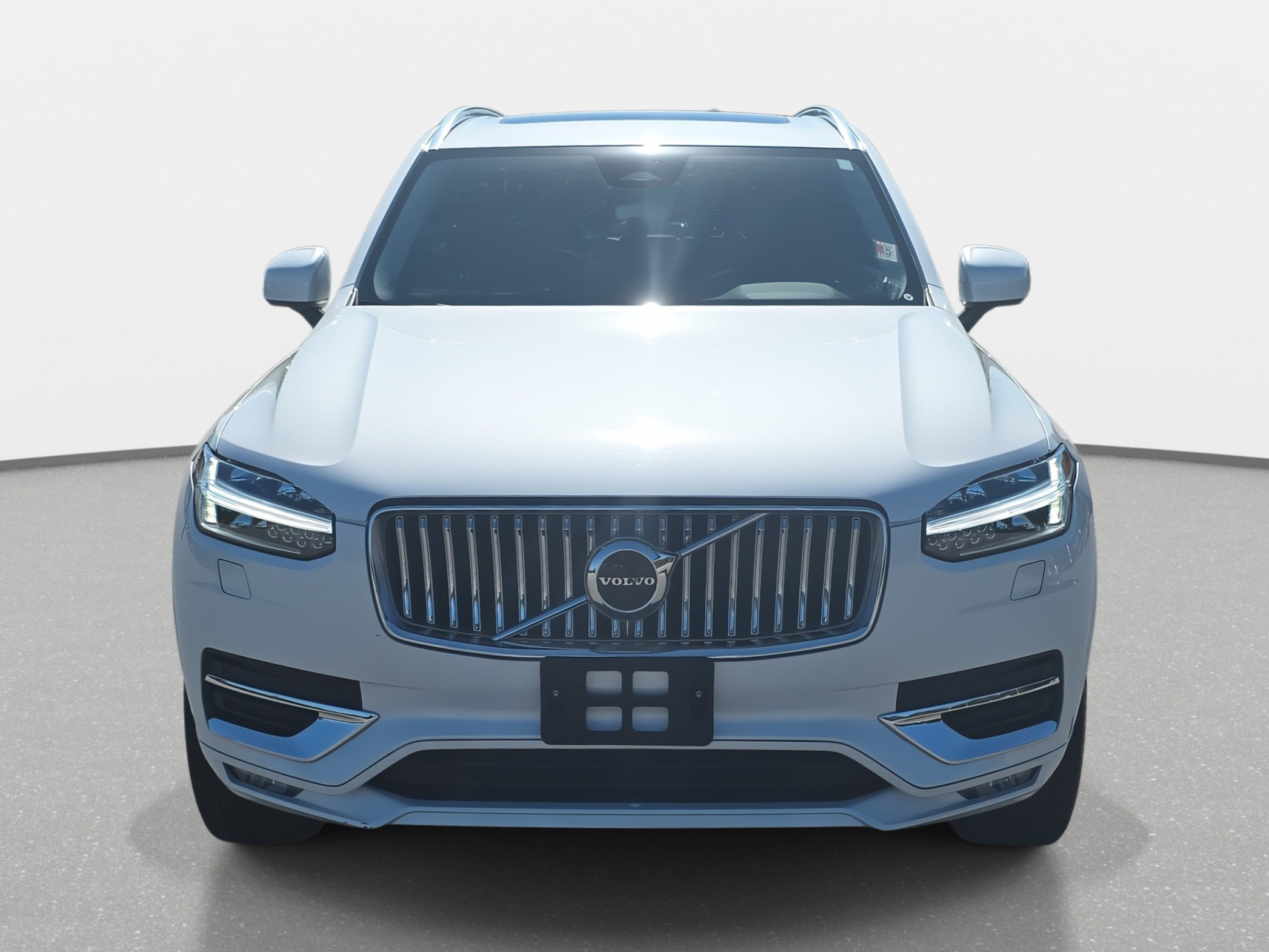 2024 Volvo XC90 B5 AWD Core photo 2
